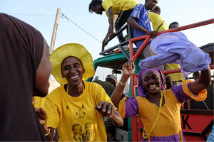 Gambians Vote In Presidential Race That Won't Feature Former Dictator ...